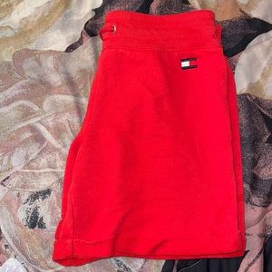 Tommy Hilfiger shorts(size small)